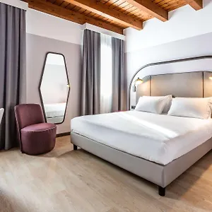 **** فندق Western Titian Treviso إيطاليا