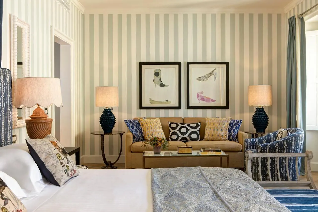 Rocco Forte Hotel Savoy Florence 5*,